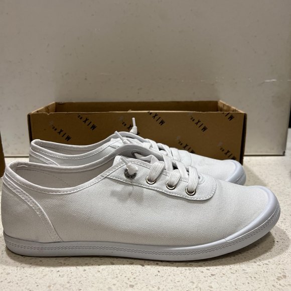 Mix No.6 Women's Slip-On Sneaker - Picture 4 of 5